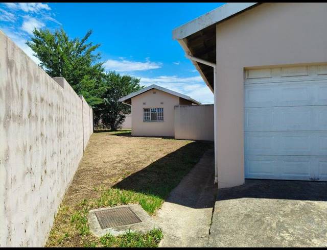 4 BEDROOM HOUSE FOR SALE IN SOUTHRIDGE PARK